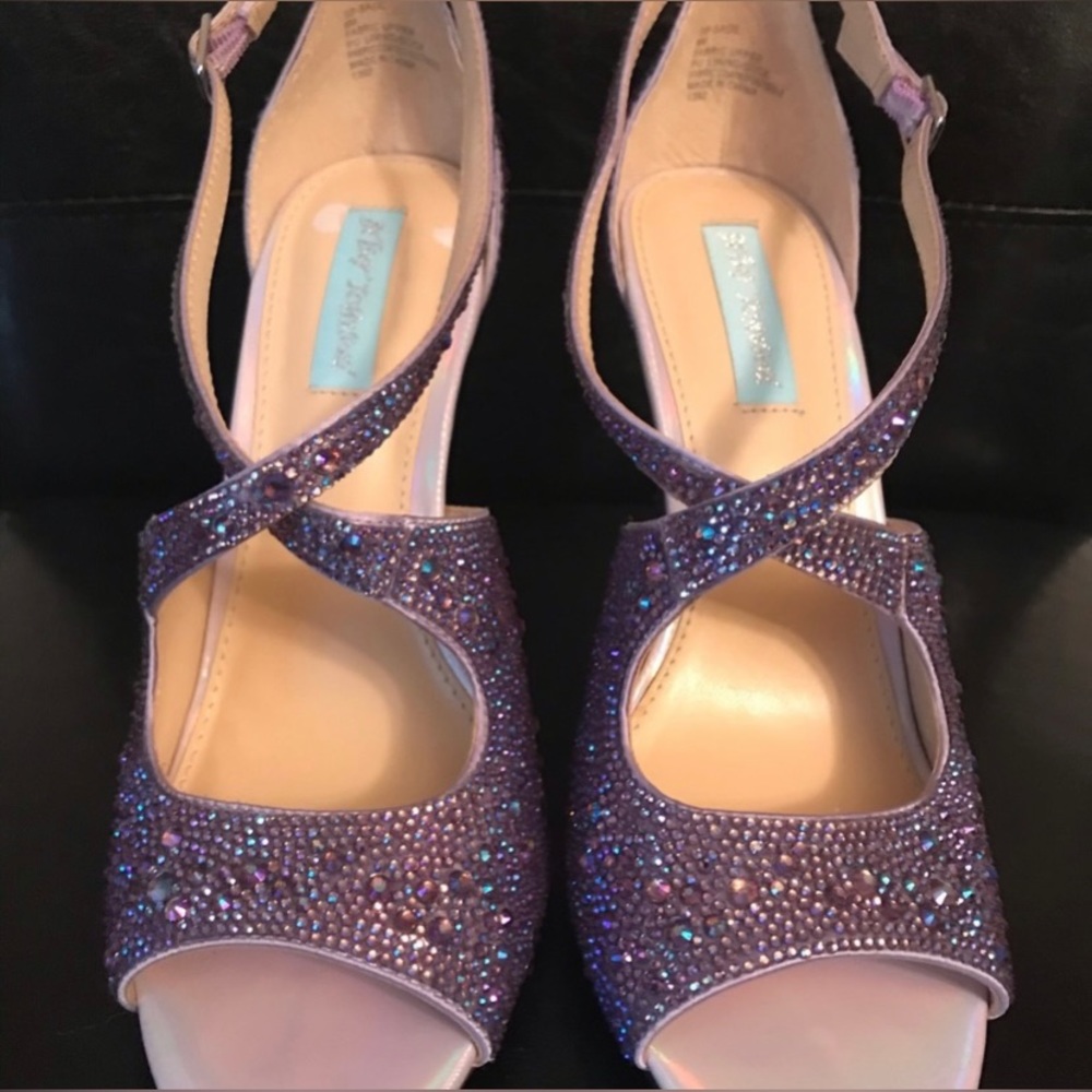 Size 9 purple rhinestone heels